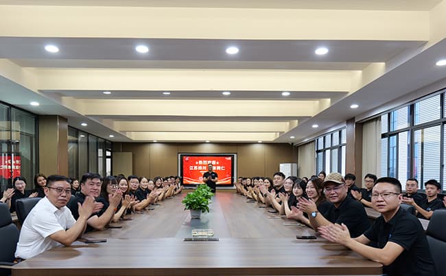 團(tuán)隊(duì)會議展示.jpg